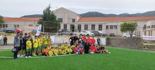 Χαλκιαδάκης και ΟΦΗ εγκαινίασαν γήπεδο για τα παιδιά της Νεάπολης (pics)